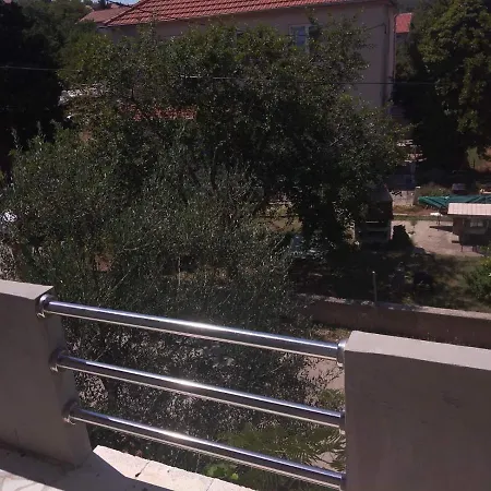 Appartement Zola Gornji Karin