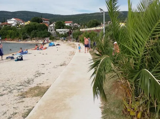 Zola 아파트